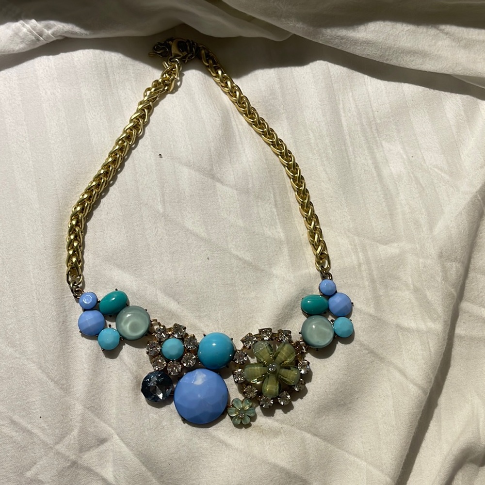 Chunk statement necklace